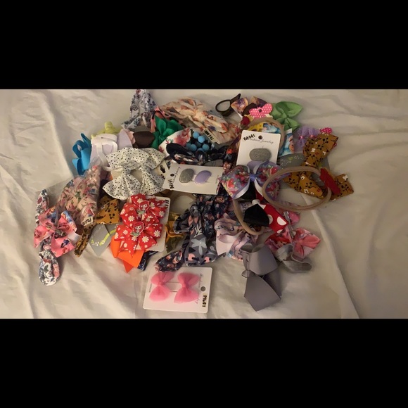 Girls hair accessories - Picture 1 of 1